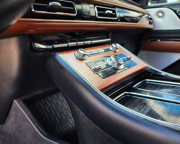 Белый Линкольн Авиатор, объемом двигателя 3 л и пробегом 56 тыс. км за 35000 $, фото 13 на Automoto.ua