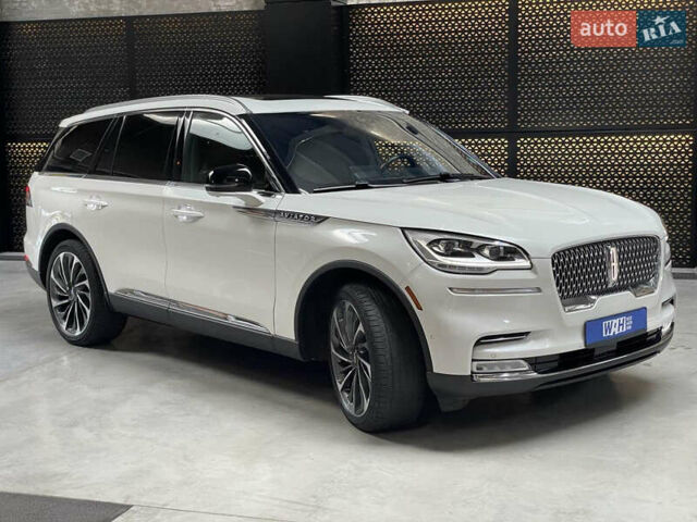 Белый Линкольн Авиатор, объемом двигателя 3 л и пробегом 56 тыс. км за 35000 $, фото 2 на Automoto.ua