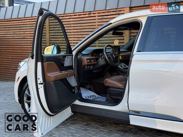 Бежевий Лінкольн Авіатор, об'ємом двигуна 0 л та пробігом 83 тис. км за 63500 $, фото 19 на Automoto.ua