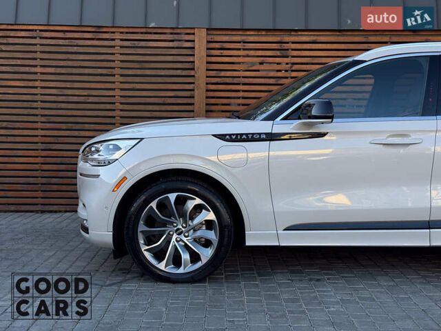 Бежевий Лінкольн Авіатор, об'ємом двигуна 0 л та пробігом 83 тис. км за 63500 $, фото 11 на Automoto.ua