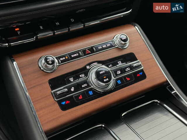 Линкольн Авиатор 2020 в Тернополе на Automoto.ua Черный Линкольн Авиатор, объемом двигателя 3 л и пробегом 83 тыс. км за 39000 $, фото 55 на Automoto.ua