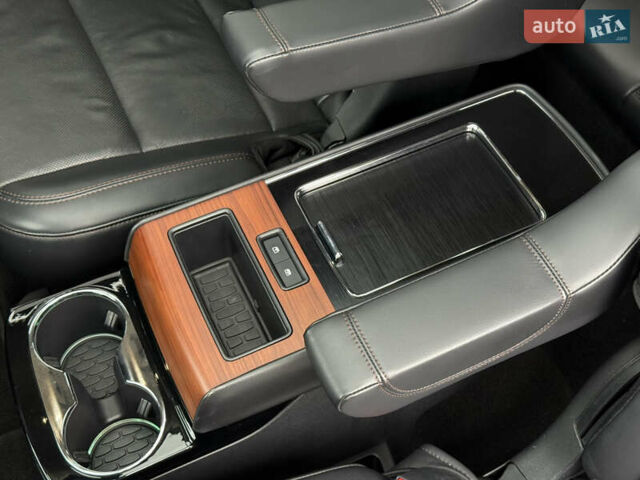 Линкольн Авиатор 2020 в Тернополе на Automoto.ua Черный Линкольн Авиатор, объемом двигателя 3 л и пробегом 83 тыс. км за 39000 $, фото 69 на Automoto.ua