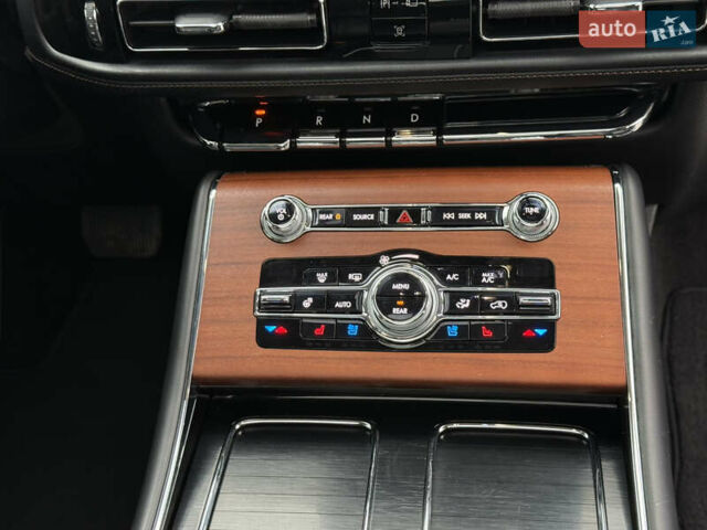 Линкольн Авиатор 2020 в Тернополе на Automoto.ua Черный Линкольн Авиатор, объемом двигателя 3 л и пробегом 83 тыс. км за 39000 $, фото 85 на Automoto.ua