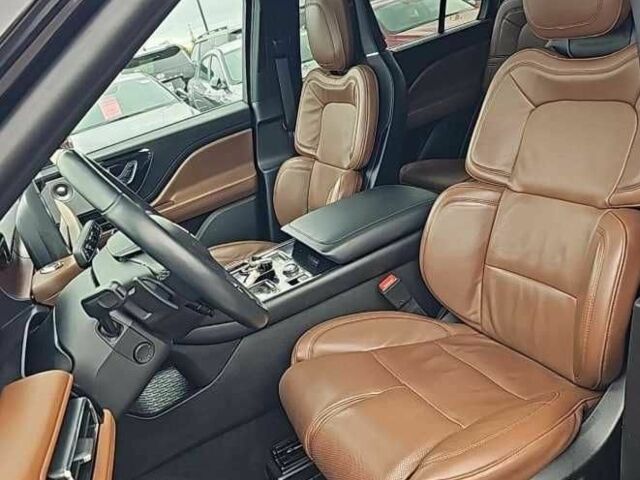 Черный Линкольн Авиатор, объемом двигателя 0 л и пробегом 41 тыс. км за 29600 $, фото 9 на Automoto.ua