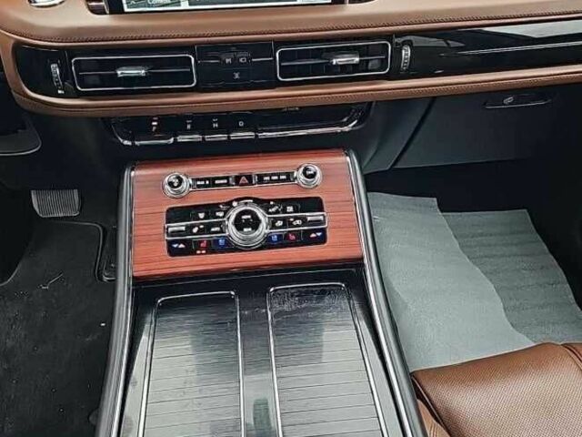 Черный Линкольн Авиатор, объемом двигателя 0 л и пробегом 41 тыс. км за 29600 $, фото 8 на Automoto.ua