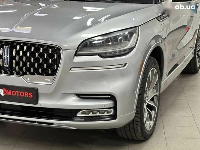 Линкольн Авиатор, объемом двигателя 0 л и пробегом 53 тыс. км за 37190 $, фото 4 на Automoto.ua