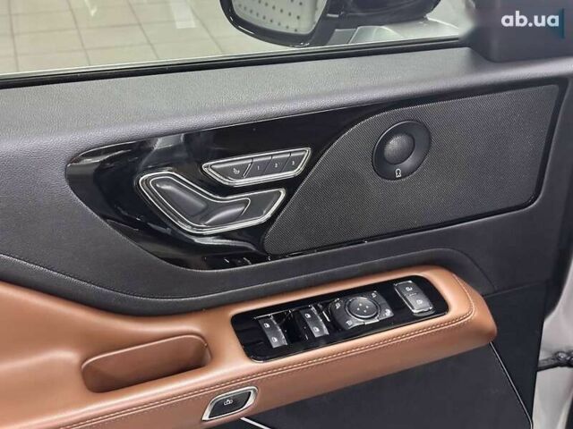 Линкольн Авиатор, объемом двигателя 0 л и пробегом 202 тыс. км за 39500 $, фото 18 на Automoto.ua