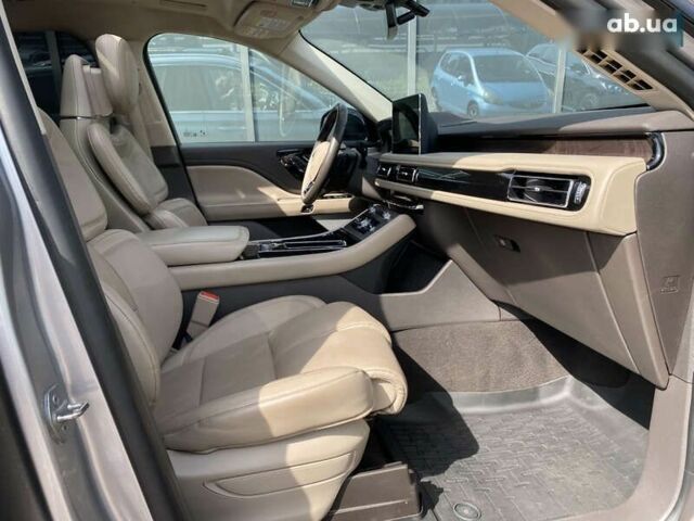 Серый Линкольн Авиатор, объемом двигателя 3 л и пробегом 53 тыс. км за 39500 $, фото 9 на Automoto.ua