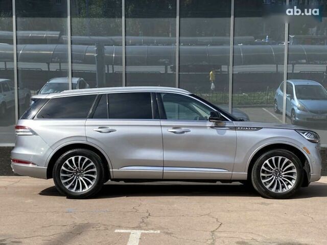 Серый Линкольн Авиатор, объемом двигателя 3 л и пробегом 53 тыс. км за 39500 $, фото 6 на Automoto.ua