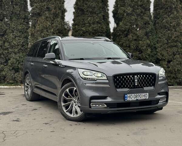 Сірий Лінкольн Авіатор, об'ємом двигуна 3 л та пробігом 150 тис. км за 47000 $, фото 3 на Automoto.ua