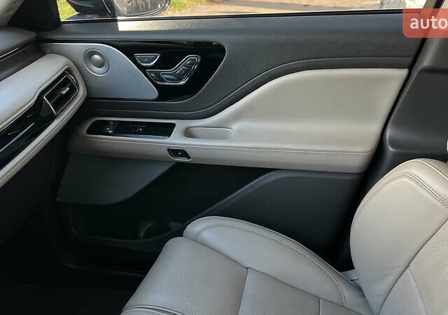 Серый Линкольн Авиатор, объемом двигателя 3 л и пробегом 48 тыс. км за 48500 $, фото 26 на Automoto.ua