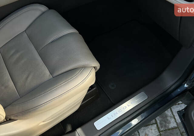 Серый Линкольн Авиатор, объемом двигателя 3 л и пробегом 48 тыс. км за 48500 $, фото 48 на Automoto.ua