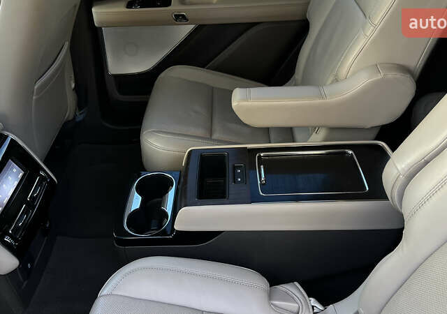 Серый Линкольн Авиатор, объемом двигателя 3 л и пробегом 48 тыс. км за 48500 $, фото 33 на Automoto.ua