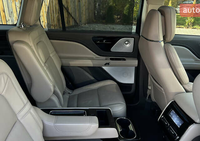 Серый Линкольн Авиатор, объемом двигателя 3 л и пробегом 48 тыс. км за 48500 $, фото 46 на Automoto.ua