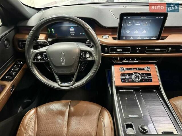 Серый Линкольн Авиатор, объемом двигателя 3 л и пробегом 53 тыс. км за 37190 $, фото 28 на Automoto.ua