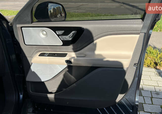 Серый Линкольн Авиатор, объемом двигателя 3 л и пробегом 48 тыс. км за 48500 $, фото 51 на Automoto.ua