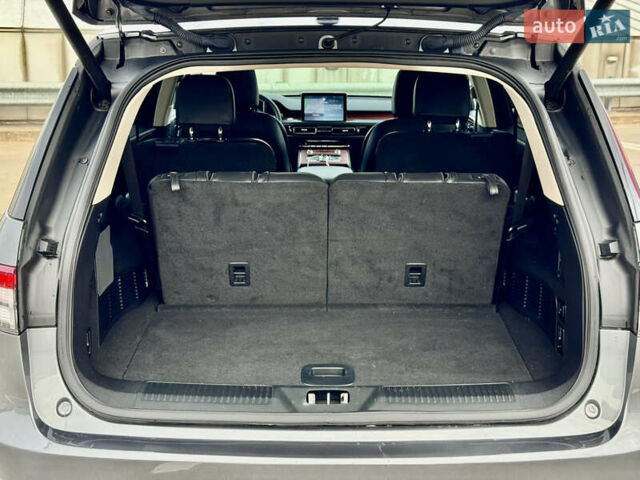 Сірий Лінкольн Авіатор, об'ємом двигуна 2.95 л та пробігом 35 тис. км за 52500 $, фото 26 на Automoto.ua