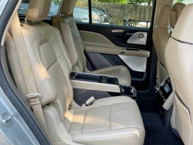 Сірий Лінкольн Авіатор, об'ємом двигуна 0 л та пробігом 50 тис. км за 12400 $, фото 7 на Automoto.ua