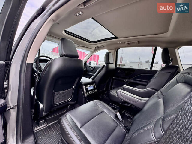 Сірий Лінкольн Авіатор, об'ємом двигуна 2.95 л та пробігом 35 тис. км за 52500 $, фото 45 на Automoto.ua