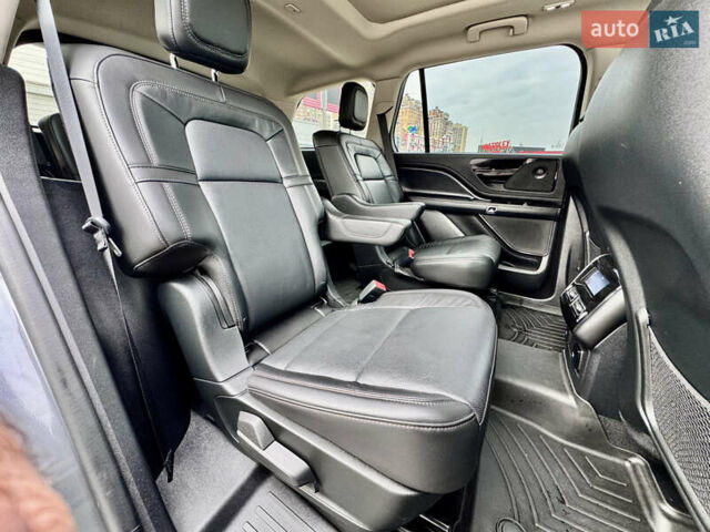 Сірий Лінкольн Авіатор, об'ємом двигуна 2.95 л та пробігом 35 тис. км за 52500 $, фото 42 на Automoto.ua