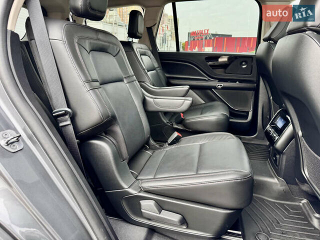 Сірий Лінкольн Авіатор, об'ємом двигуна 2.95 л та пробігом 35 тис. км за 52500 $, фото 43 на Automoto.ua