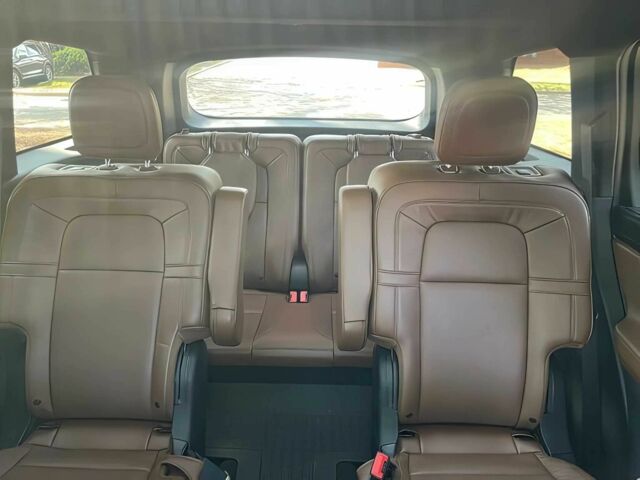 Серый Линкольн Авиатор, объемом двигателя 0 л и пробегом 23 тыс. км за 22500 $, фото 12 на Automoto.ua