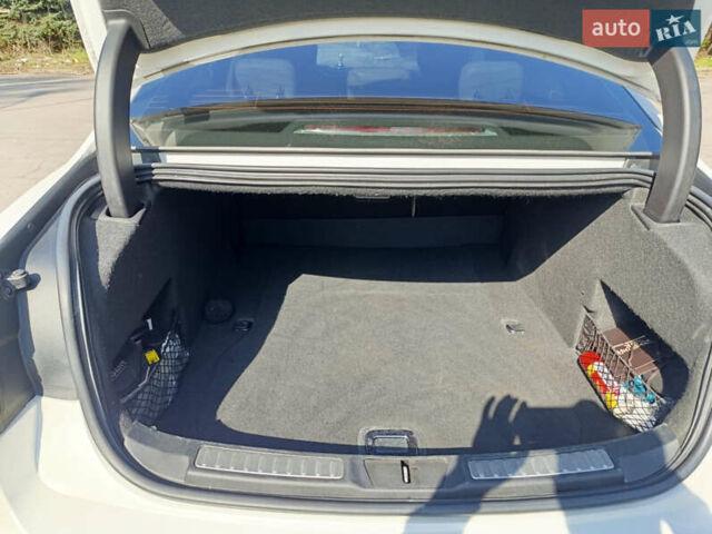 Белый Линкольн Континенталь, объемом двигателя 3.73 л и пробегом 132 тыс. км за 17200 $, фото 9 на Automoto.ua