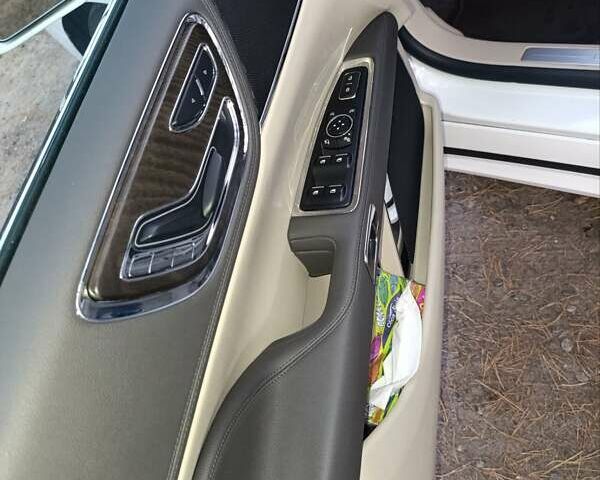 Білий Лінкольн Континенталь, об'ємом двигуна 3.73 л та пробігом 36 тис. км за 27350 $, фото 23 на Automoto.ua