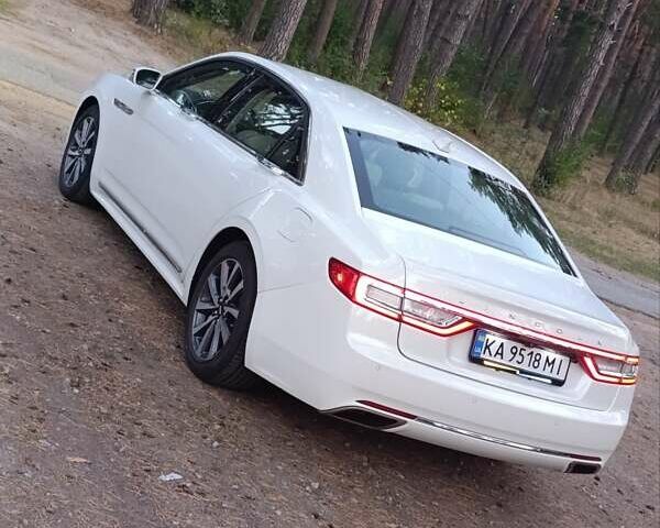 Білий Лінкольн Континенталь, об'ємом двигуна 3.73 л та пробігом 36 тис. км за 27350 $, фото 10 на Automoto.ua