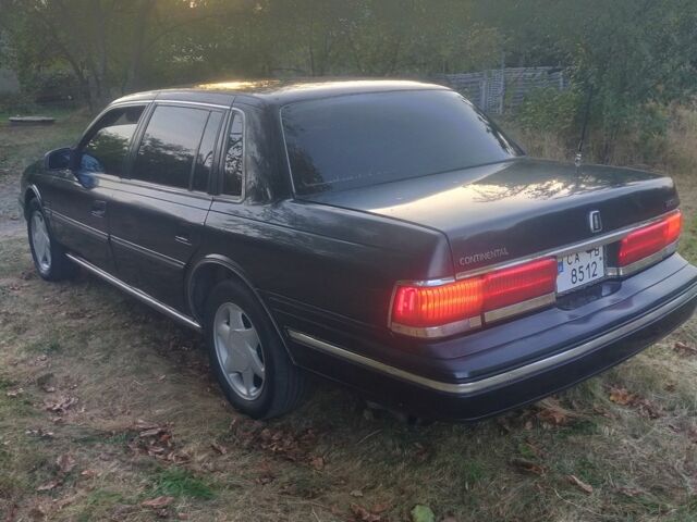 Чорний Лінкольн Континенталь, об'ємом двигуна 3 л та пробігом 2 тис. км за 10000 $, фото 2 на Automoto.ua