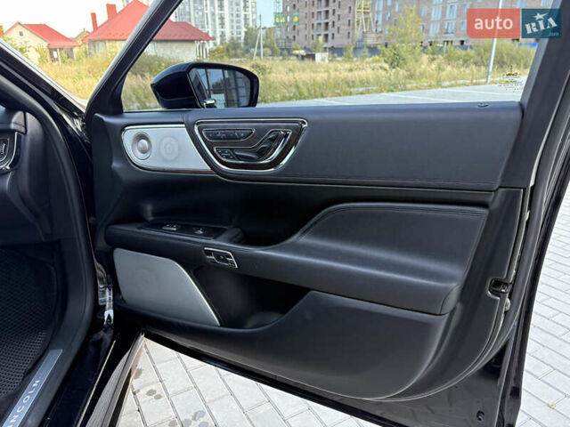 Линкольн Континенталь 2016 в Ковель на Automoto.ua Черный Линкольн Континенталь, объемом двигателя 2.96 л и пробегом 139 тыс. км за 18670 $, фото 10 на Automoto.ua