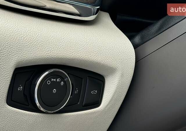 Линкольн Континенталь 2016 в Киеве на Automoto.ua Черный Линкольн Континенталь, объемом двигателя 2.69 л и пробегом 155 тыс. км за 18000 $, фото 32 на Automoto.ua