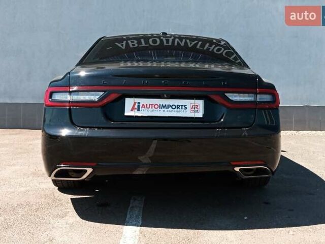 Чорний Лінкольн Континенталь, об'ємом двигуна 2.69 л та пробігом 59 тис. км за 17900 $, фото 7 на Automoto.ua