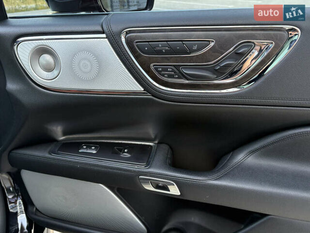 Линкольн Континенталь 2016 в Ковель на Automoto.ua Черный Линкольн Континенталь, объемом двигателя 2.96 л и пробегом 139 тыс. км за 18670 $, фото 8 на Automoto.ua