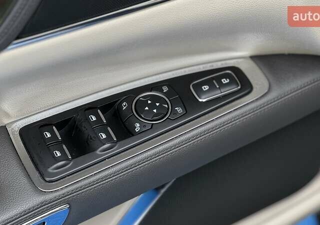 Чорний Лінкольн Континенталь, об'ємом двигуна 2.69 л та пробігом 155 тис. км за 17400 $, фото 13 на Automoto.ua