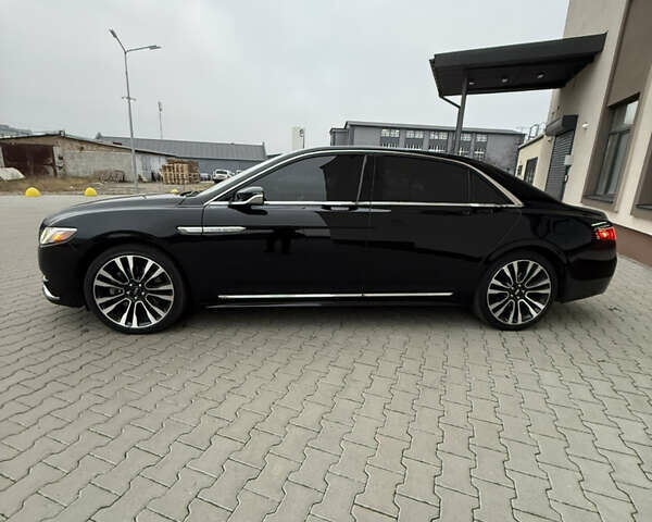 Черный Линкольн Континенталь, объемом двигателя 2.69 л и пробегом 167 тыс. км за 19800 $, фото 3 на Automoto.ua