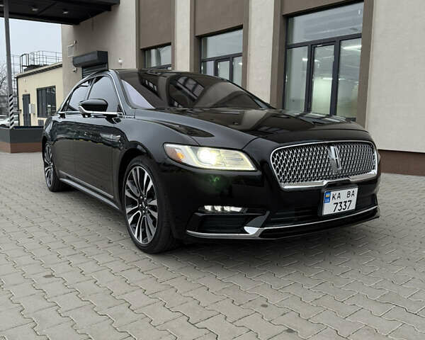 Черный Линкольн Континенталь, объемом двигателя 2.69 л и пробегом 167 тыс. км за 19800 $, фото 2 на Automoto.ua