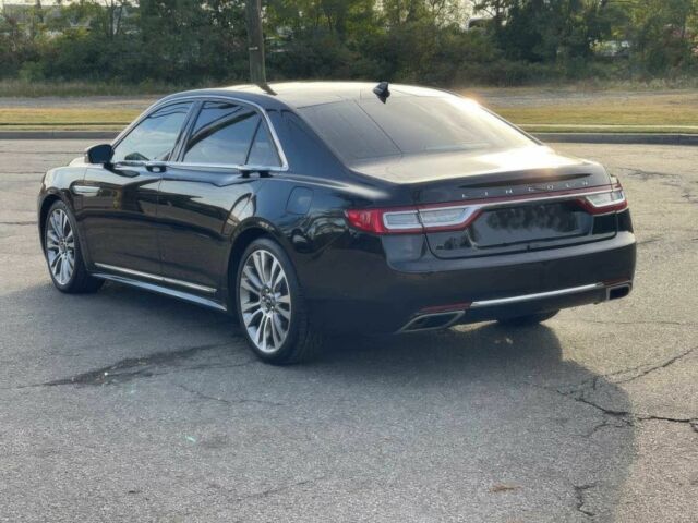 Черный Линкольн Континенталь, объемом двигателя 2.7 л и пробегом 42 тыс. км за 16200 $, фото 6 на Automoto.ua