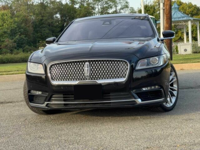 Черный Линкольн Континенталь, объемом двигателя 2.7 л и пробегом 42 тыс. км за 16200 $, фото 1 на Automoto.ua