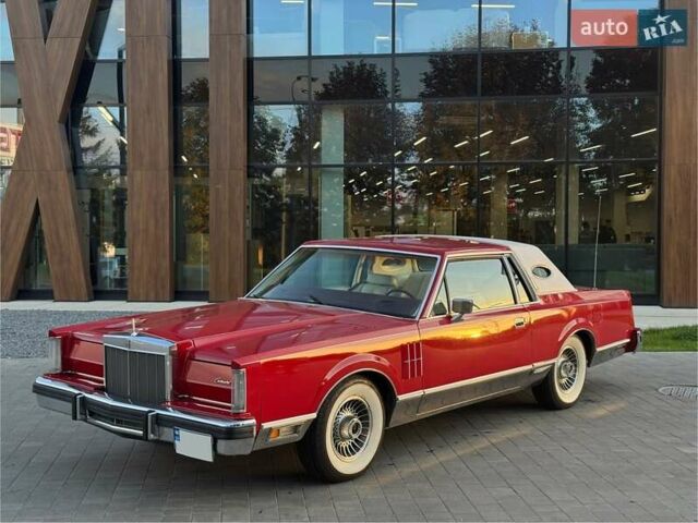 Червоний Лінкольн Континенталь, об'ємом двигуна 5.7 л та пробігом 129 тис. км за 97000 $, фото 2 на Automoto.ua