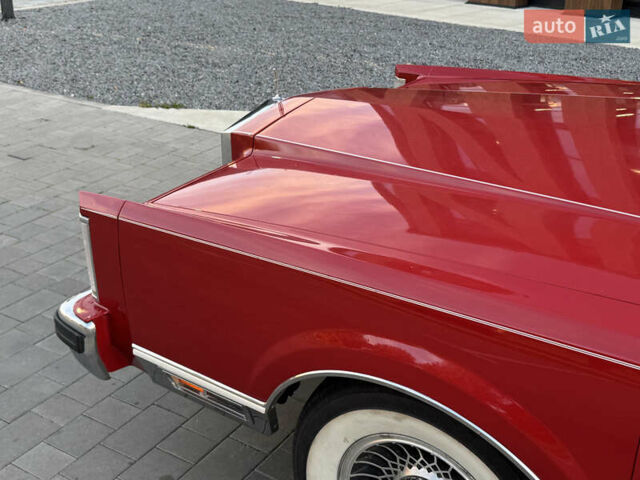 Червоний Лінкольн Континенталь, об'ємом двигуна 5.7 л та пробігом 129 тис. км за 97000 $, фото 7 на Automoto.ua