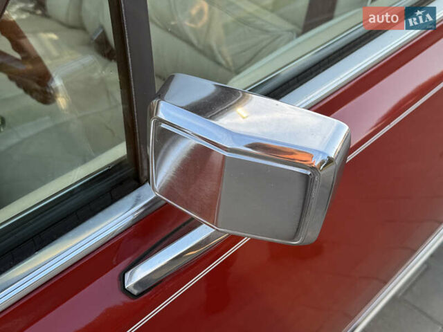 Червоний Лінкольн Континенталь, об'ємом двигуна 5.7 л та пробігом 129 тис. км за 97000 $, фото 10 на Automoto.ua