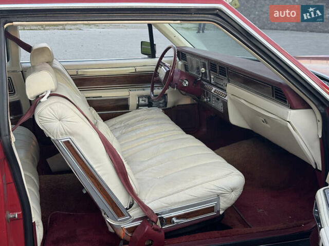 Червоний Лінкольн Континенталь, об'ємом двигуна 5.7 л та пробігом 129 тис. км за 97000 $, фото 47 на Automoto.ua