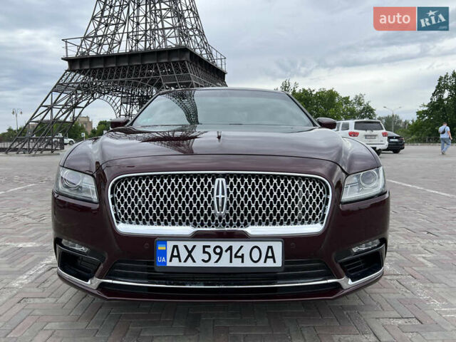 Красный Линкольн Континенталь, объемом двигателя 2.69 л и пробегом 69 тыс. км за 19400 $, фото 2 на Automoto.ua