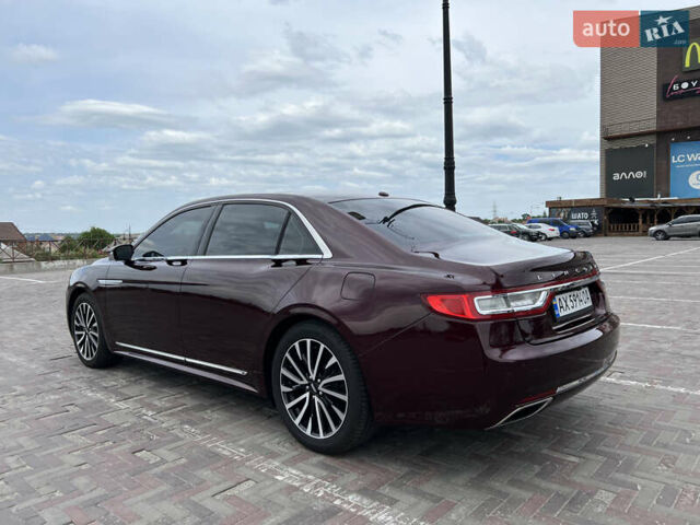 Красный Линкольн Континенталь, объемом двигателя 2.69 л и пробегом 69 тыс. км за 19400 $, фото 7 на Automoto.ua