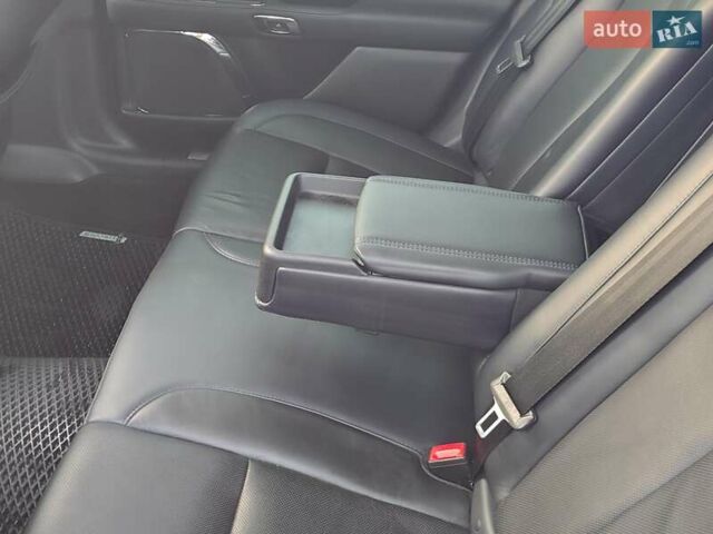 Червоний Лінкольн Континенталь, об'ємом двигуна 3.73 л та пробігом 108 тис. км за 17500 $, фото 18 на Automoto.ua