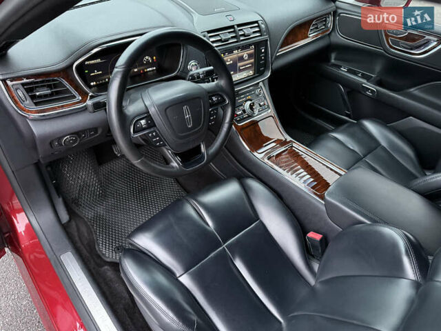 Красный Линкольн Континенталь, объемом двигателя 3.73 л и пробегом 110 тыс. км за 13300 $, фото 33 на Automoto.ua