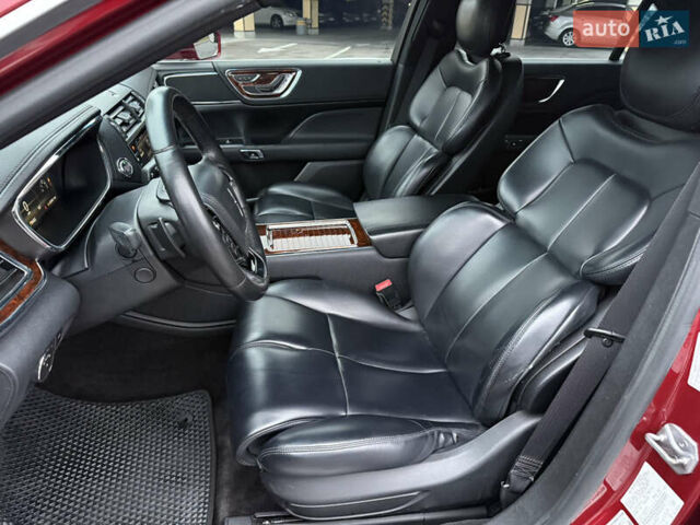 Красный Линкольн Континенталь, объемом двигателя 3.73 л и пробегом 110 тыс. км за 13300 $, фото 32 на Automoto.ua