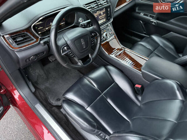 Красный Линкольн Континенталь, объемом двигателя 3.73 л и пробегом 110 тыс. км за 13300 $, фото 34 на Automoto.ua