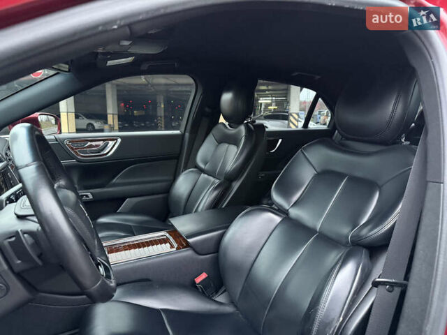 Красный Линкольн Континенталь, объемом двигателя 3.73 л и пробегом 110 тыс. км за 13300 $, фото 26 на Automoto.ua